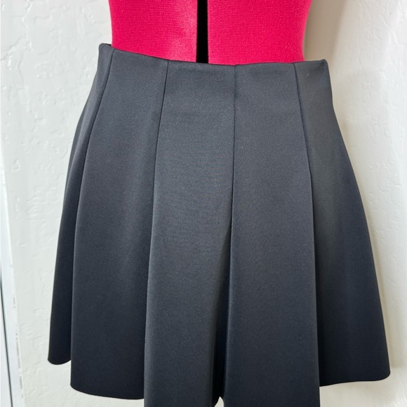 Gianni Bini Black A-Line Mini Skirt – Size Small - Picture 5 of 15